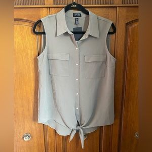 🪴 Jones New York button down collared tank top with tie front 🪴